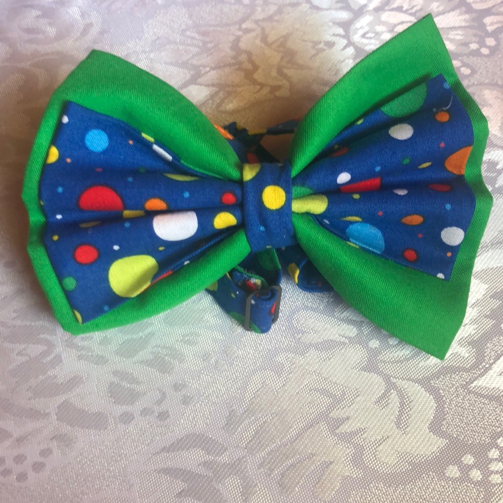 Polka dot & Green 
Homemade bow tie.